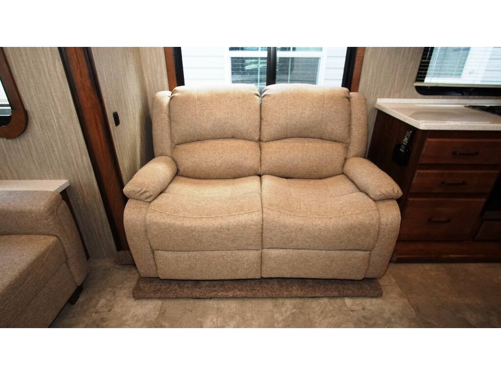 2019 Heartland BIG COUNTRY 3950 FB